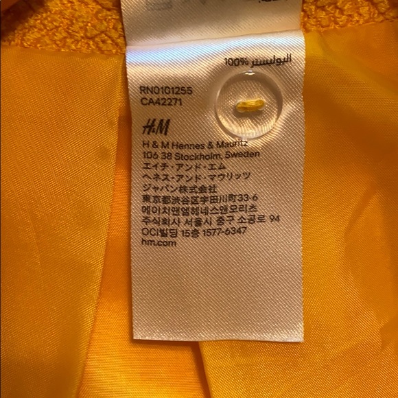 H&M Gold Textured Pleated Skirt - Picture 5 of 6